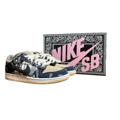 travis scott sb dunk outfits