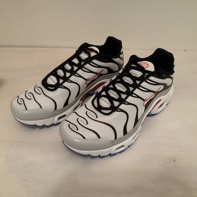 size 2 nike tns